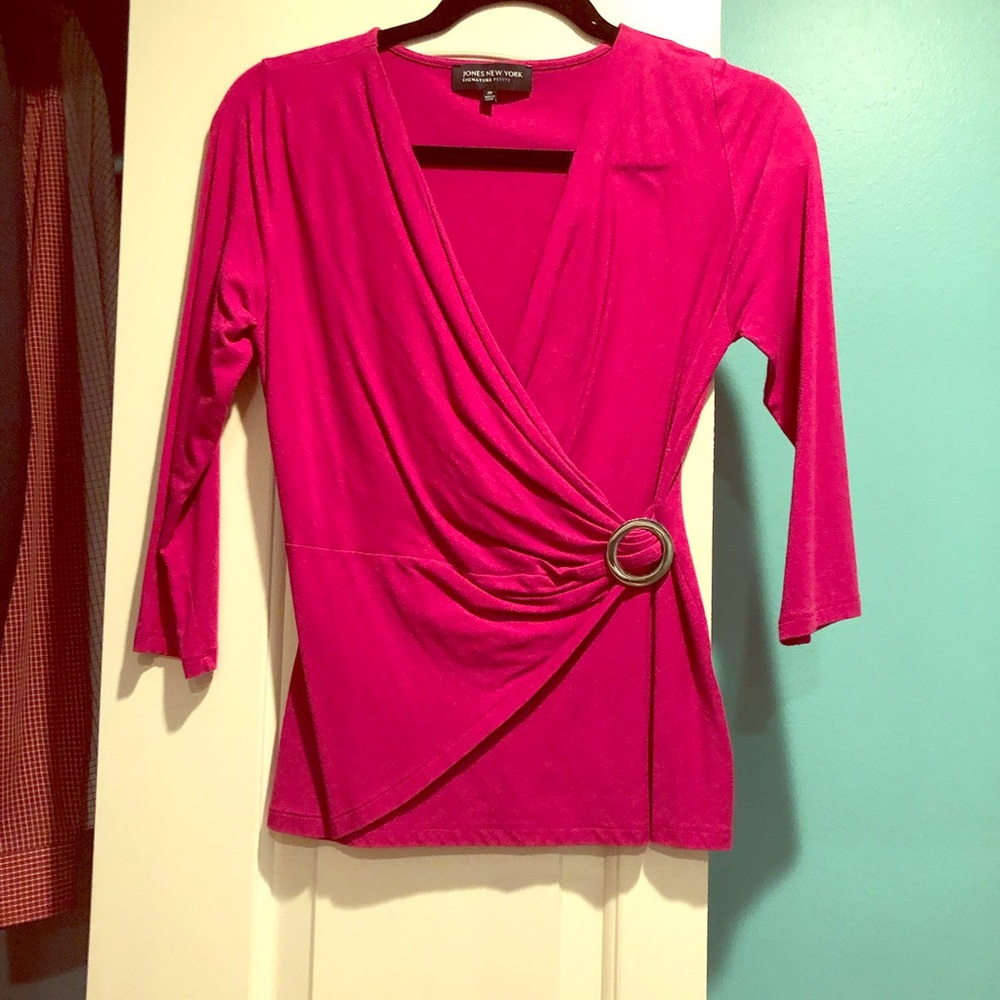 Jones NY v neck wrap shirt petite